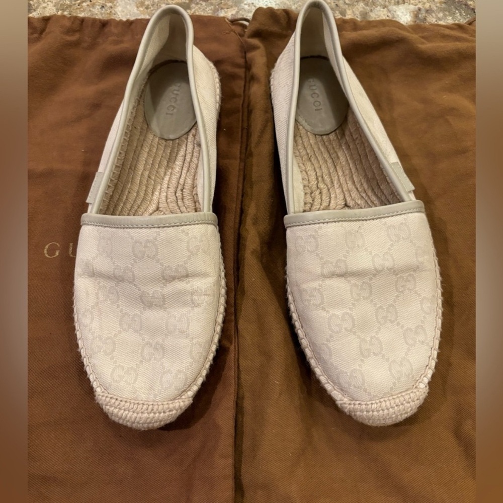 🌿 Gucci GG Canvas Espadrilles – Size 39.5